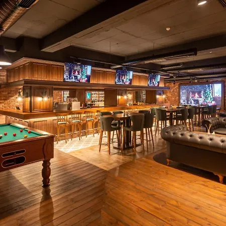 Szálloda Novel Centre Point Famaguszta