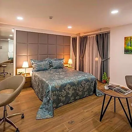 Novel Centre Point Hotel 3*