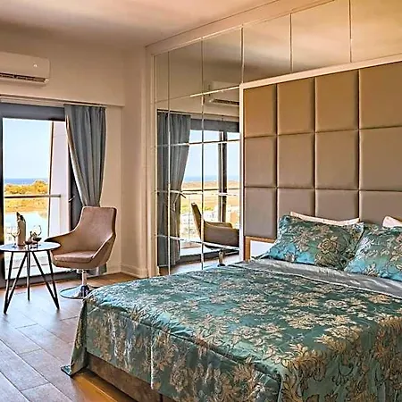 Novel Centre Point 3* Famagusta (Northern Cyprus)