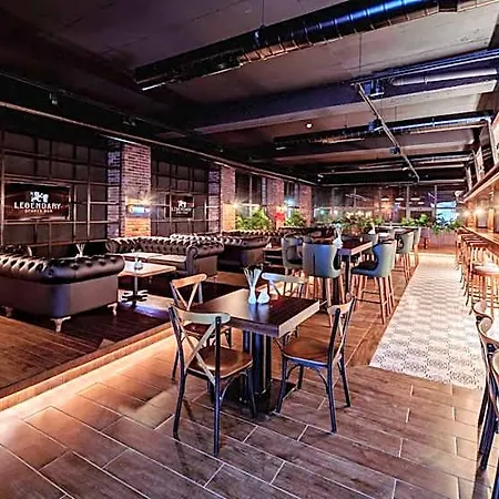 Novel Centre Point Hotel 3*