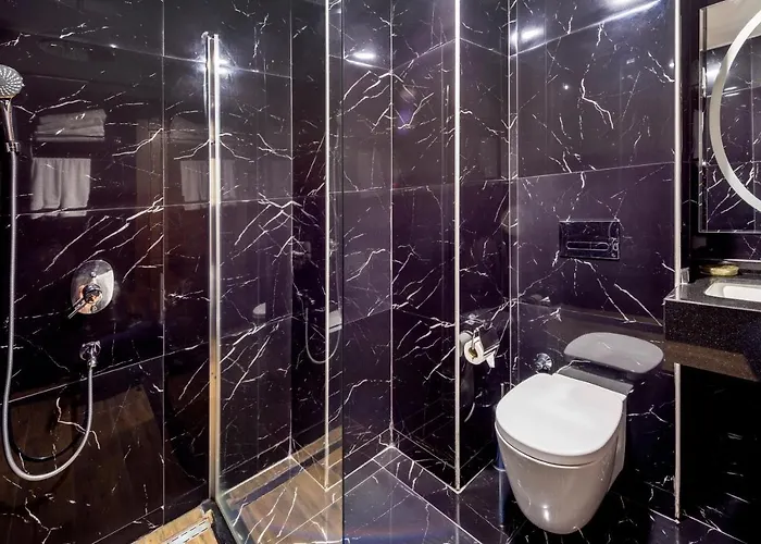 Novel Centre Point Hotell